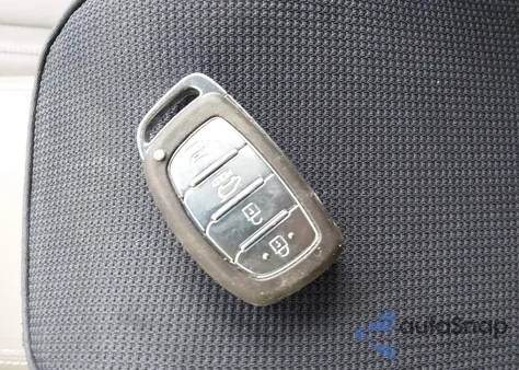 2021 Hyundai Tucson Limited z USA, uszkodzony, nr VIN KM8J3CAL4MU405942